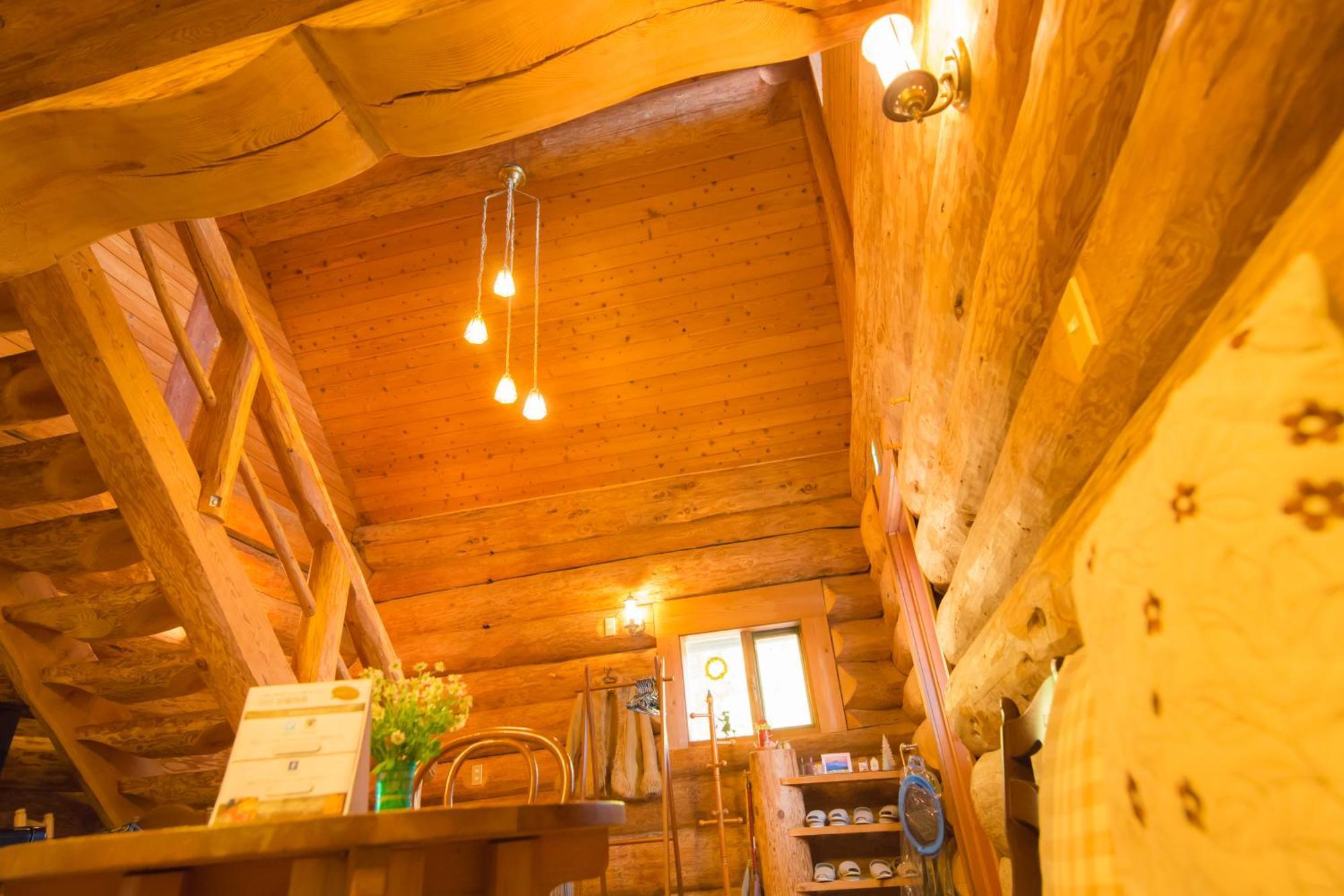 Yufuin Log House No Yado Tom Sawyer Hotel Exterior photo